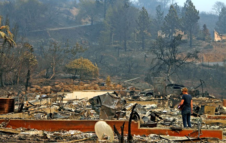 حرائق الغابات تستعر في كاليفورنيا وتخلف عدد قياسي من القتلى