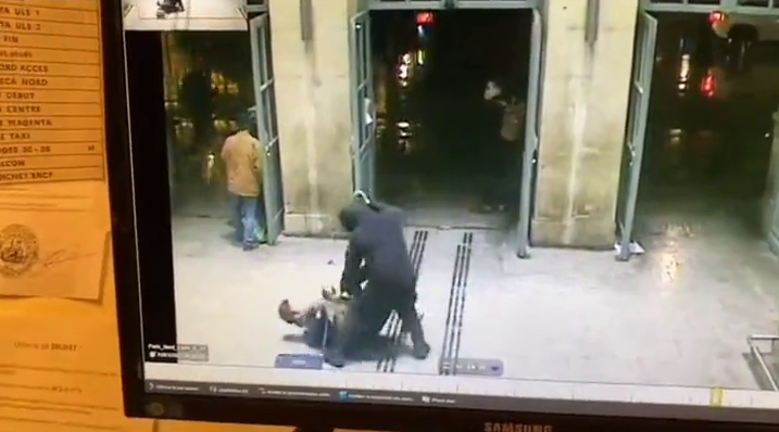 Attaque à l'arme blanche à la Gare du Nord (Paris) : l'assaillant est un  migrant Libyen, arrivé en France il y a 3 ans, qui était sous le coup d'une  OQTF émise
